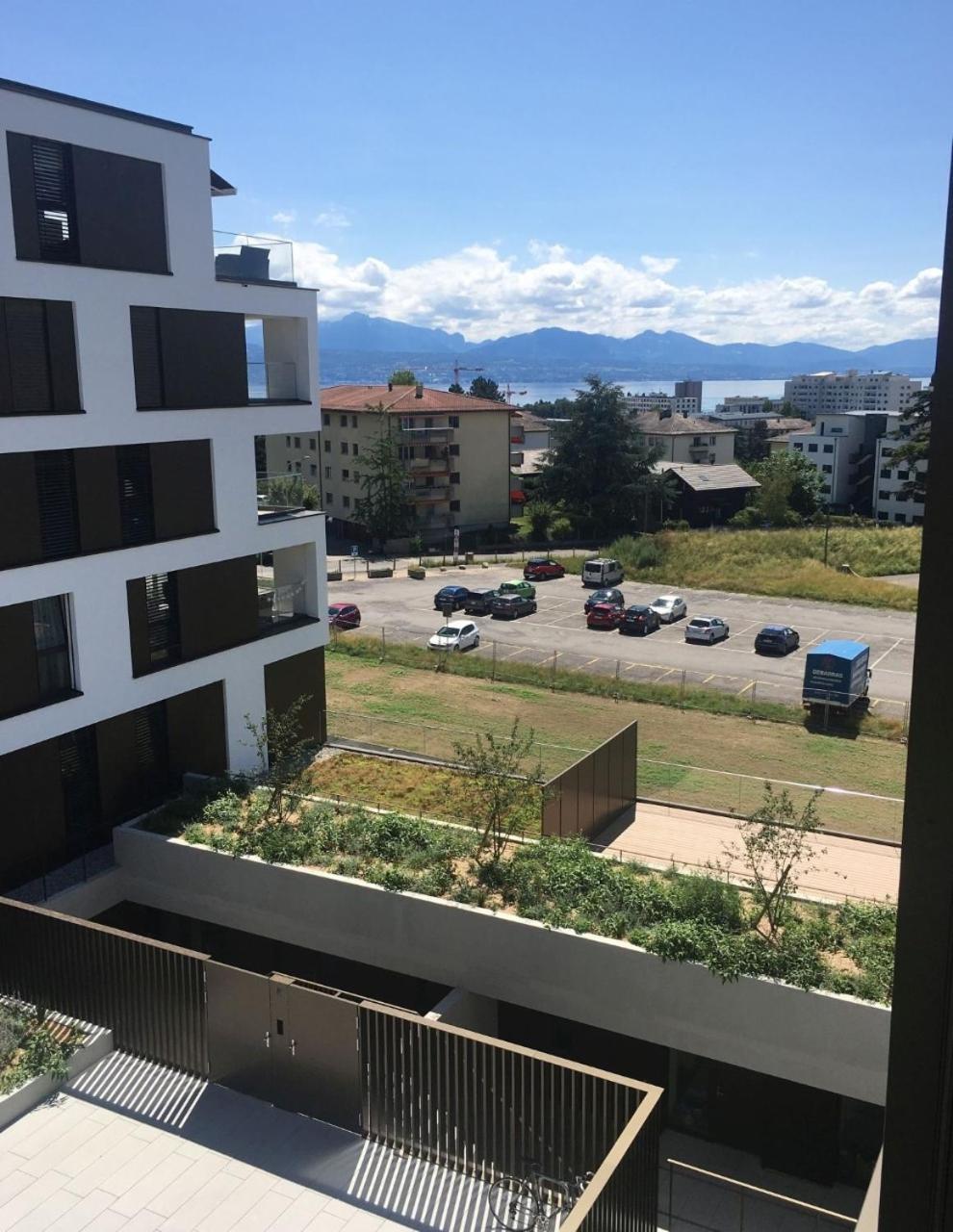 B&B Kelly Plus Lausanne Exterior photo